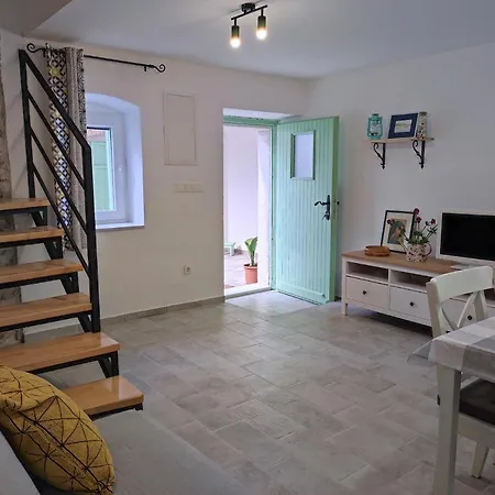 Lägenhet Apartman Mikela